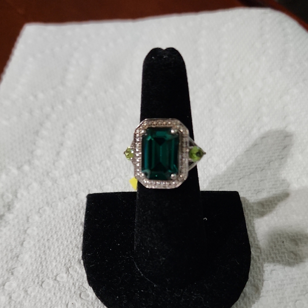 Elegant Green Elbaite Tourmaline Gemstone Ring With Peridot On Each Side